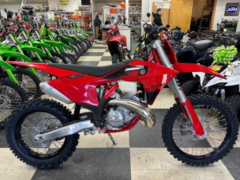 KTM ハスクバーナ GASGASエンデューロモデル 前後 ホイール セット 前21 リア18インチ 150EXC 250EXC 300EXC TE250 TE300 EC250 EC300 New 2026 GASGAS EX 300, Hamburg NJ | Specs, Price, Photos | Red 22148