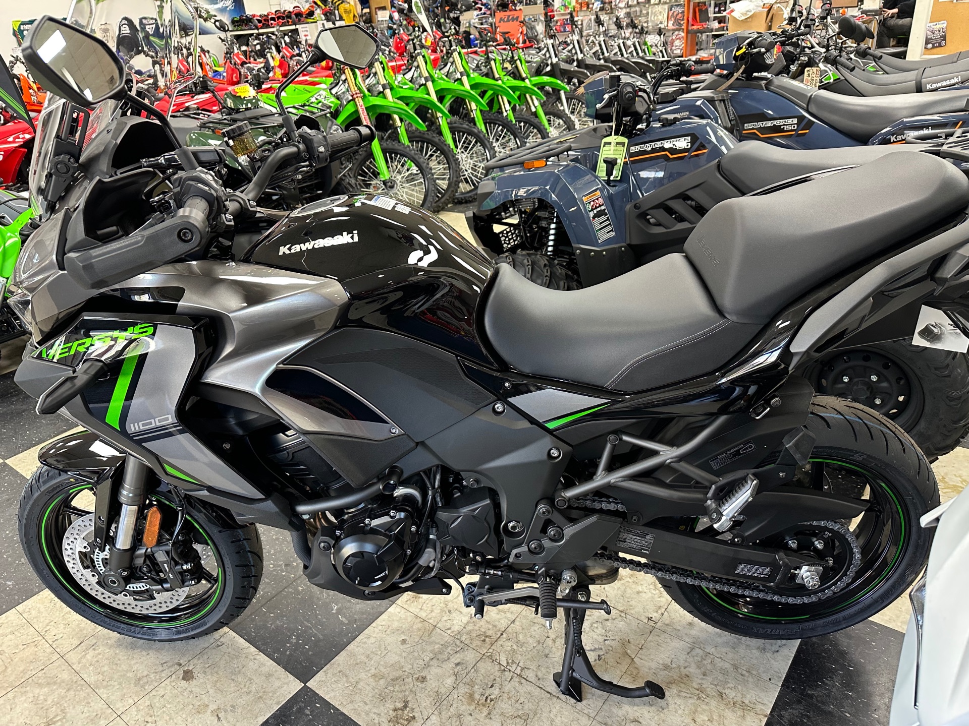 New 2025 Kawasaki Versys 1100 SE LT ABS, Hamburg NJ Specs, Price