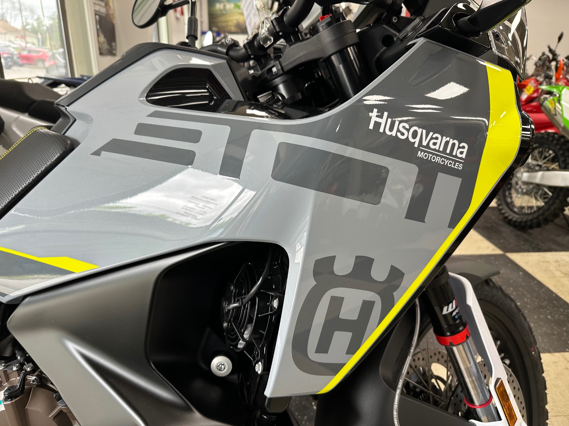 2025 Husqvarna Norden 901 2