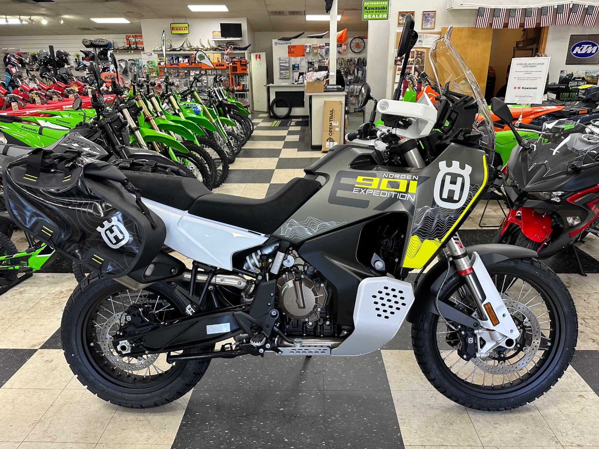 New 2025 Husqvarna Norden 901 Expedition, Hamburg NJ | Specs