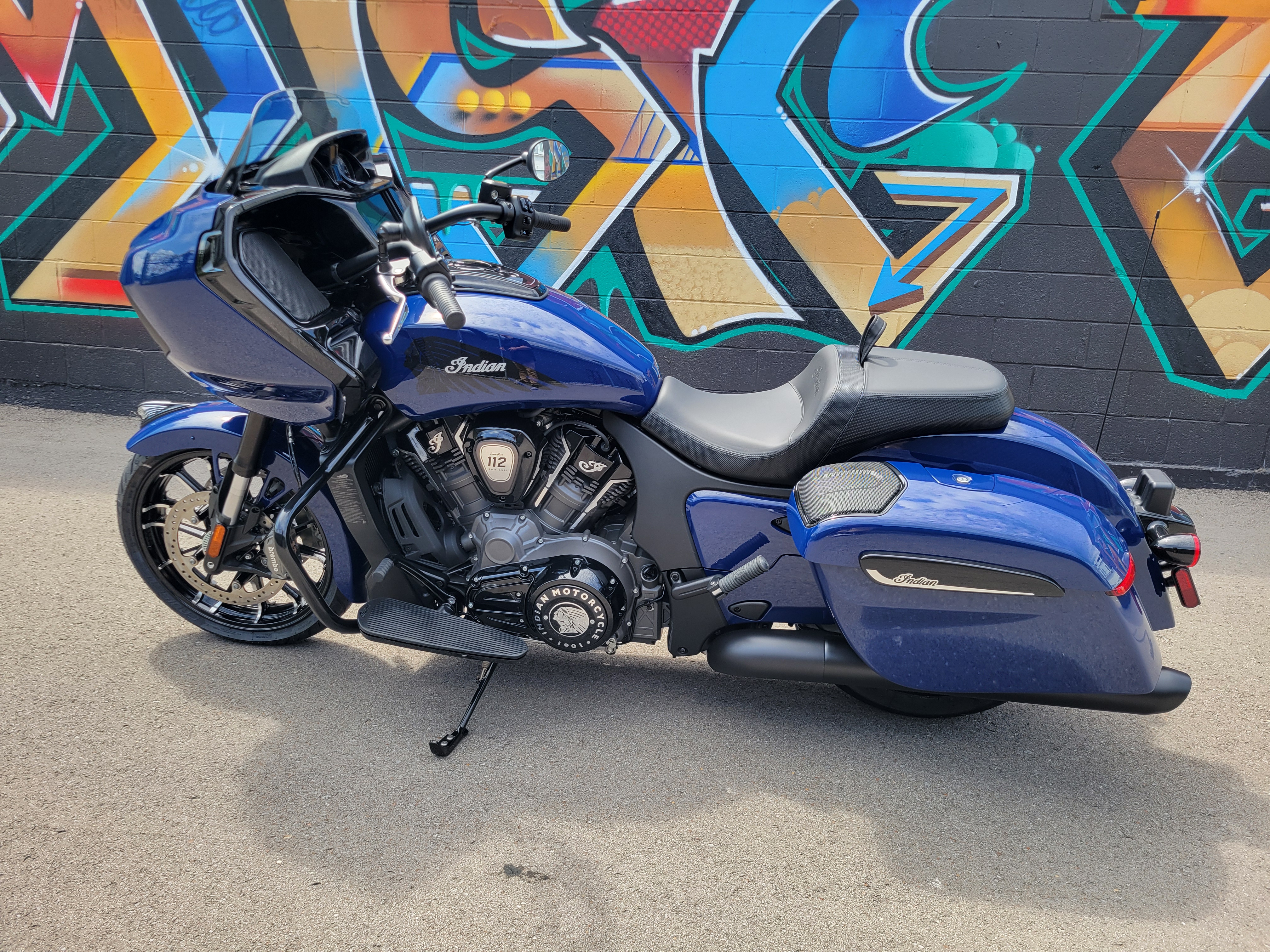 2025 Indian Motorcycle Challenger® Dark Horse® 112 with PowerBand