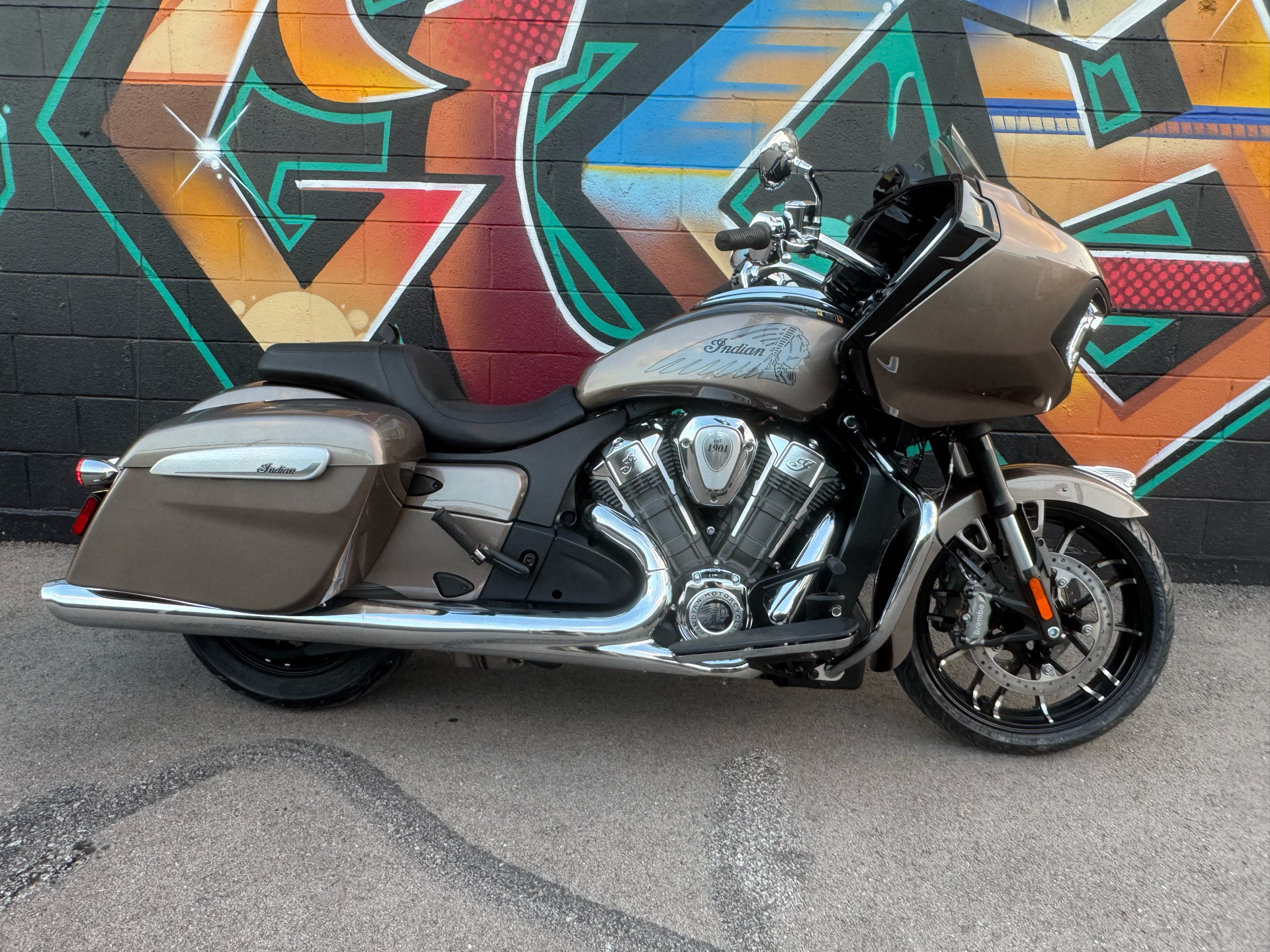 2026 Indian Motorcycle Challenger® Limited for Sale, New, Nara
