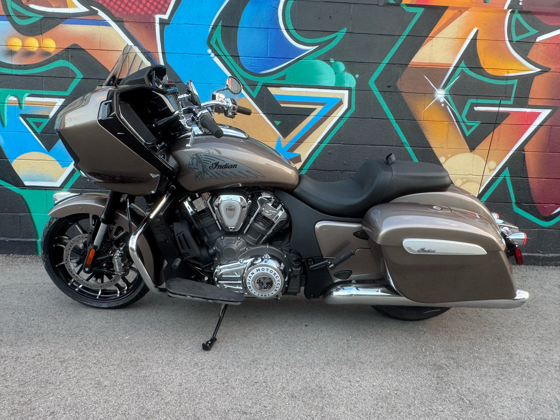 2026 Indian Motorcycle Challenger® Limited for Sale, New, Nara