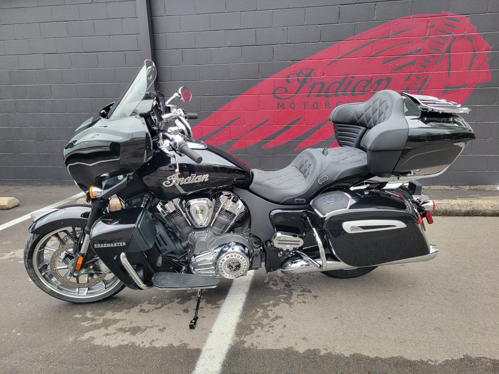 2025 Indian Motorcycle Roadmaster® PowerPlus Limited® with 112 and