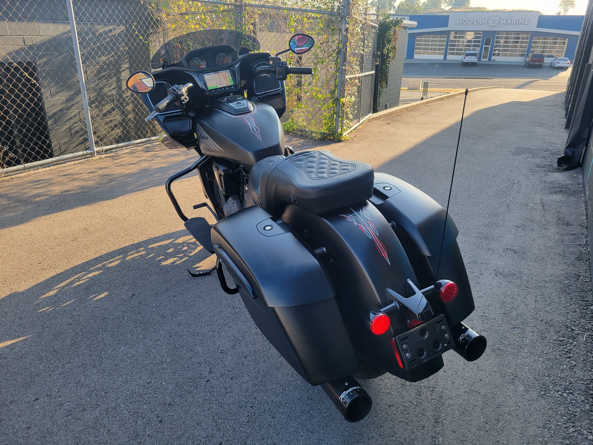 2021  Challenger® Dark Horse® 7