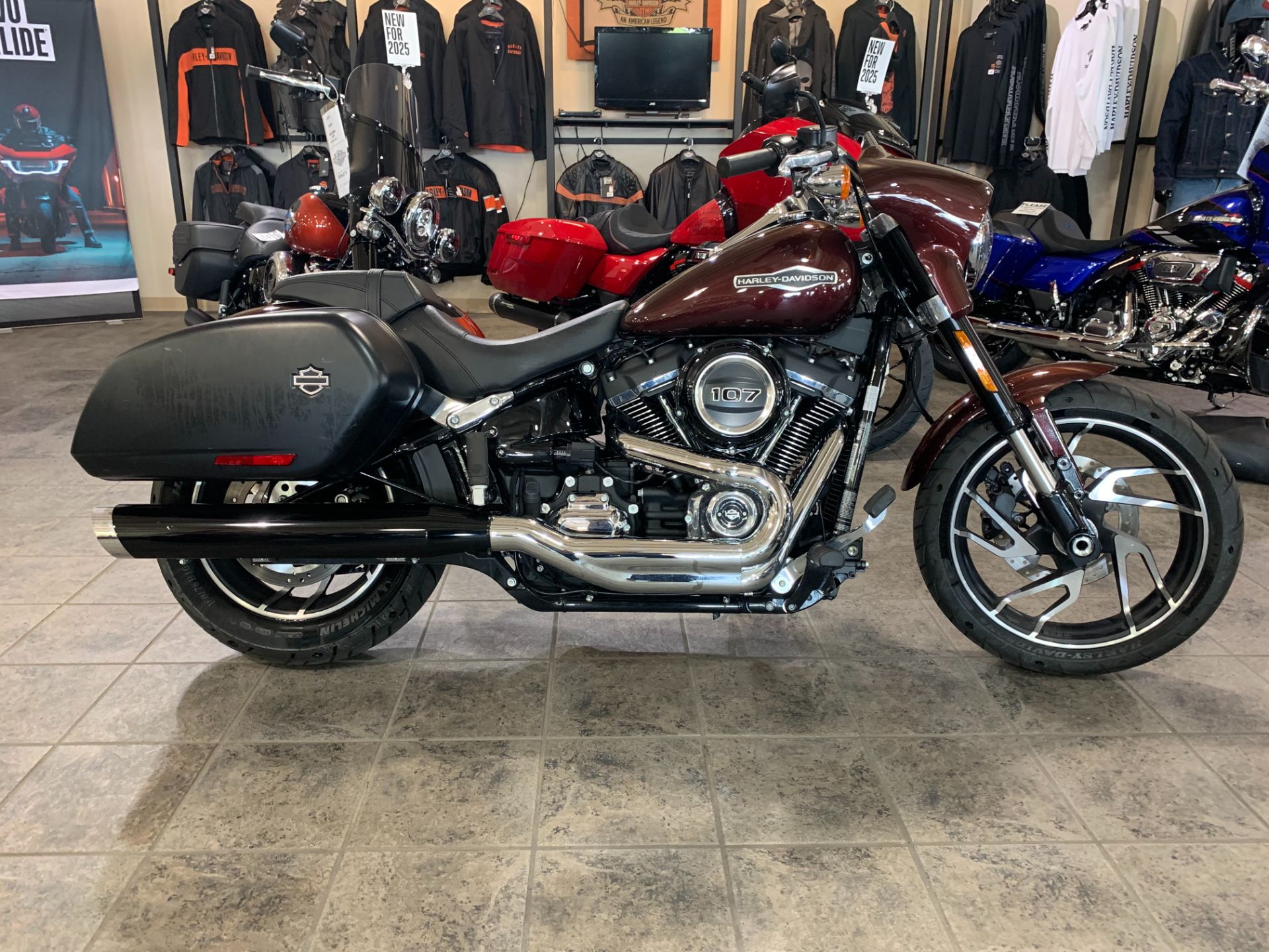 Used 2018 Harley-Davidson Sport Glide®, Carroll OH Specs, Price