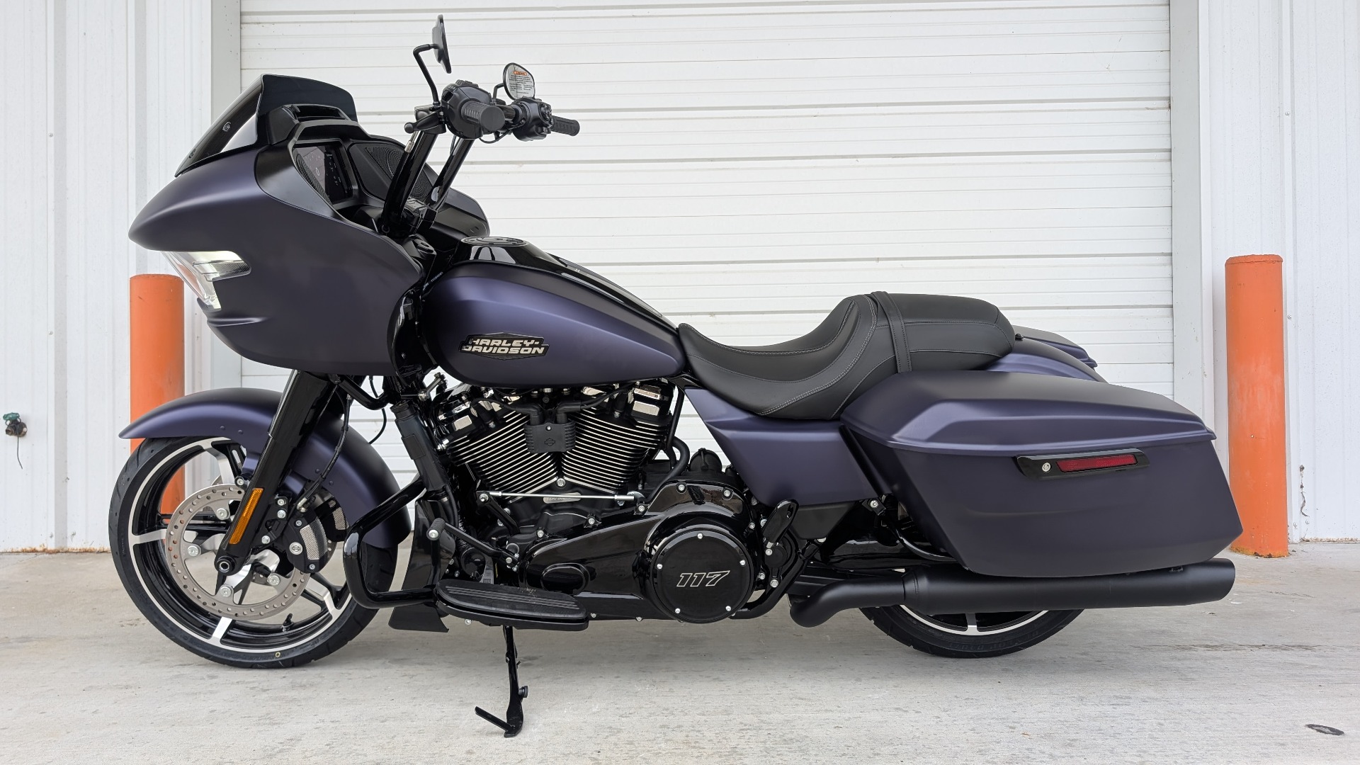 WC1007 HARLEYDAVIDSON バイク New 2025 Harley-Davidson Road Glide® Purple Abyss Denim (Black