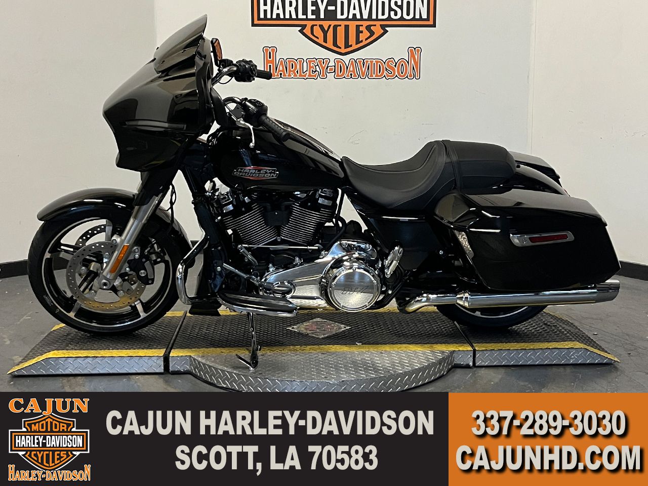 2025 Harley-Davidson Street Glide® in Scott, Louisiana - Photo 5