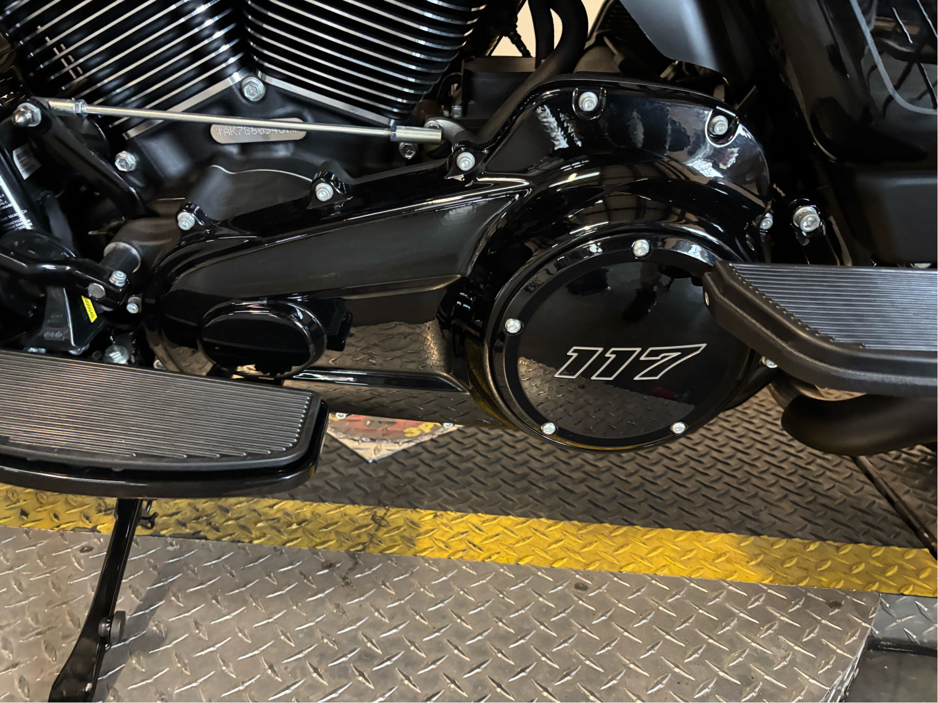 2025 Harley-Davidson Street Glide® Ultra in Scott, Louisiana - Photo 7