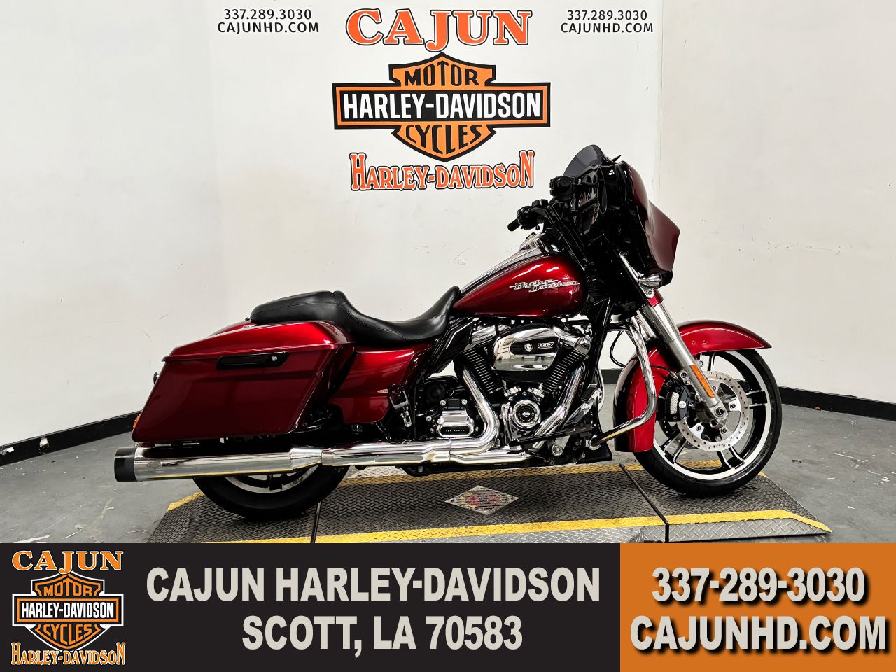 2017 Harley-Davidson Street Glide® Special in Scott, Louisiana - Photo 1