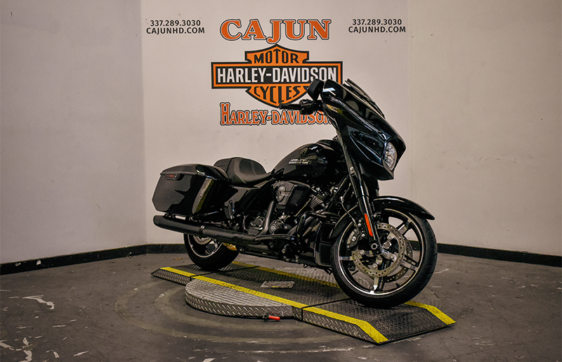 2025 Harley-Davidson Street Glide® in Scott, Louisiana - Photo 5