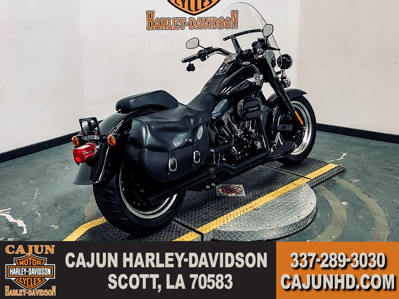 2017 Harley-Davidson Fat Boy® S in Scott, Louisiana - Photo 8