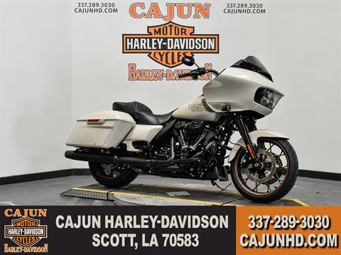Road Glide ST - Photo 2