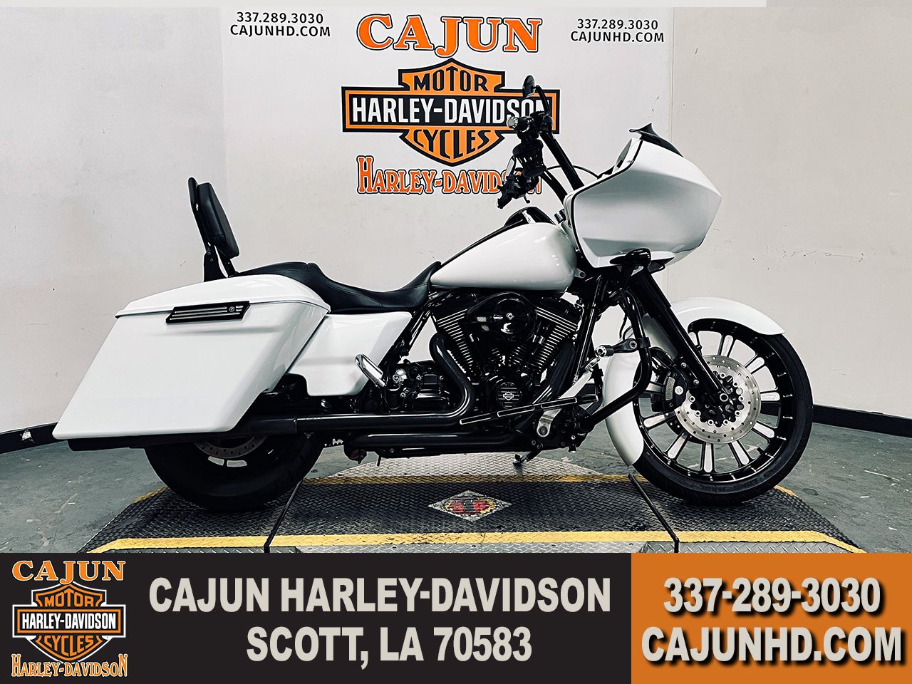 2012 Harley-Davidson Road Glide® Custom in Scott, Louisiana - Photo 1