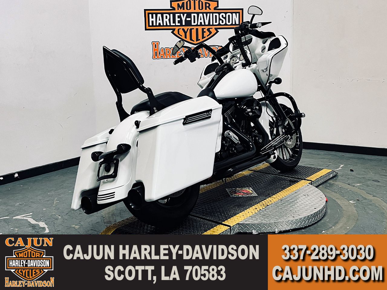 2012 Harley-Davidson Road Glide® Custom in Scott, Louisiana - Photo 8
