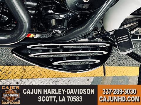 2012 Harley-Davidson Road Glide® Custom in Scott, Louisiana - Photo 13