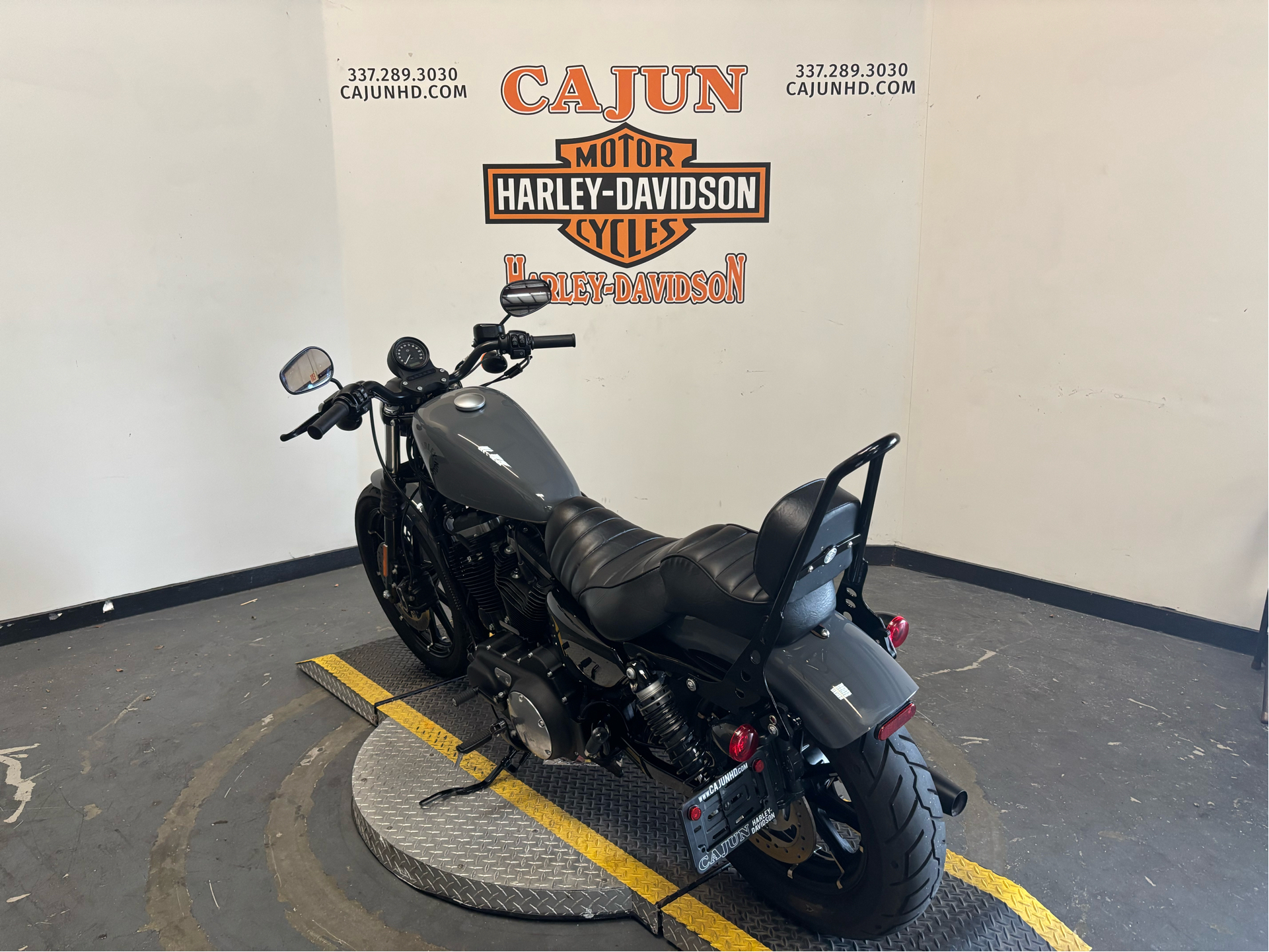 2022 Harley-Davidson Iron 883™ in Scott, Louisiana - Photo 2
