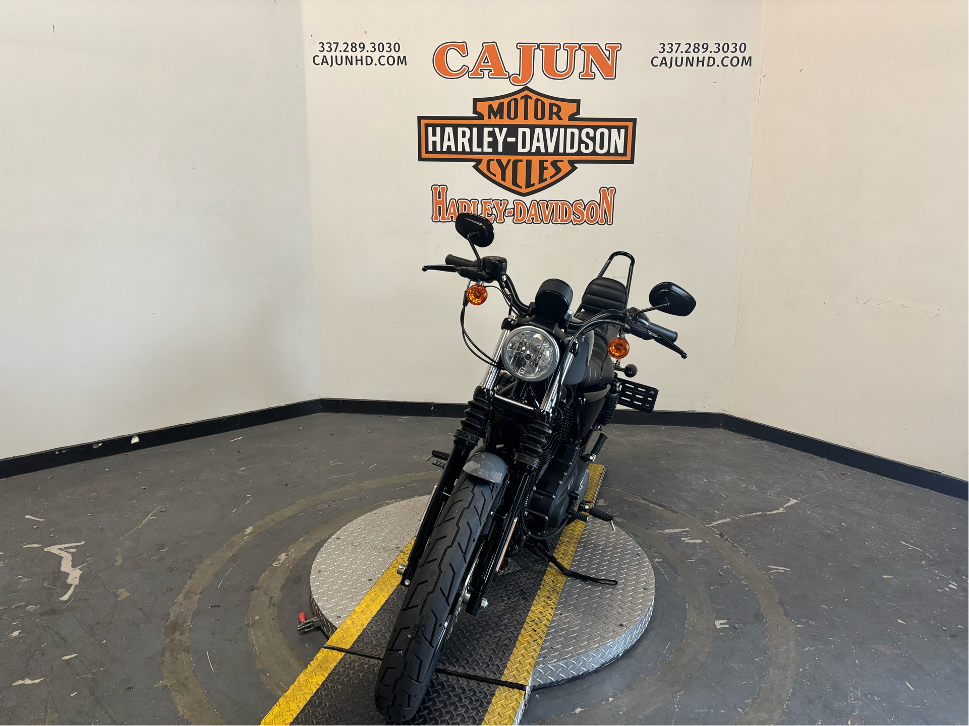 2022 Harley-Davidson Iron 883™ in Scott, Louisiana - Photo 5