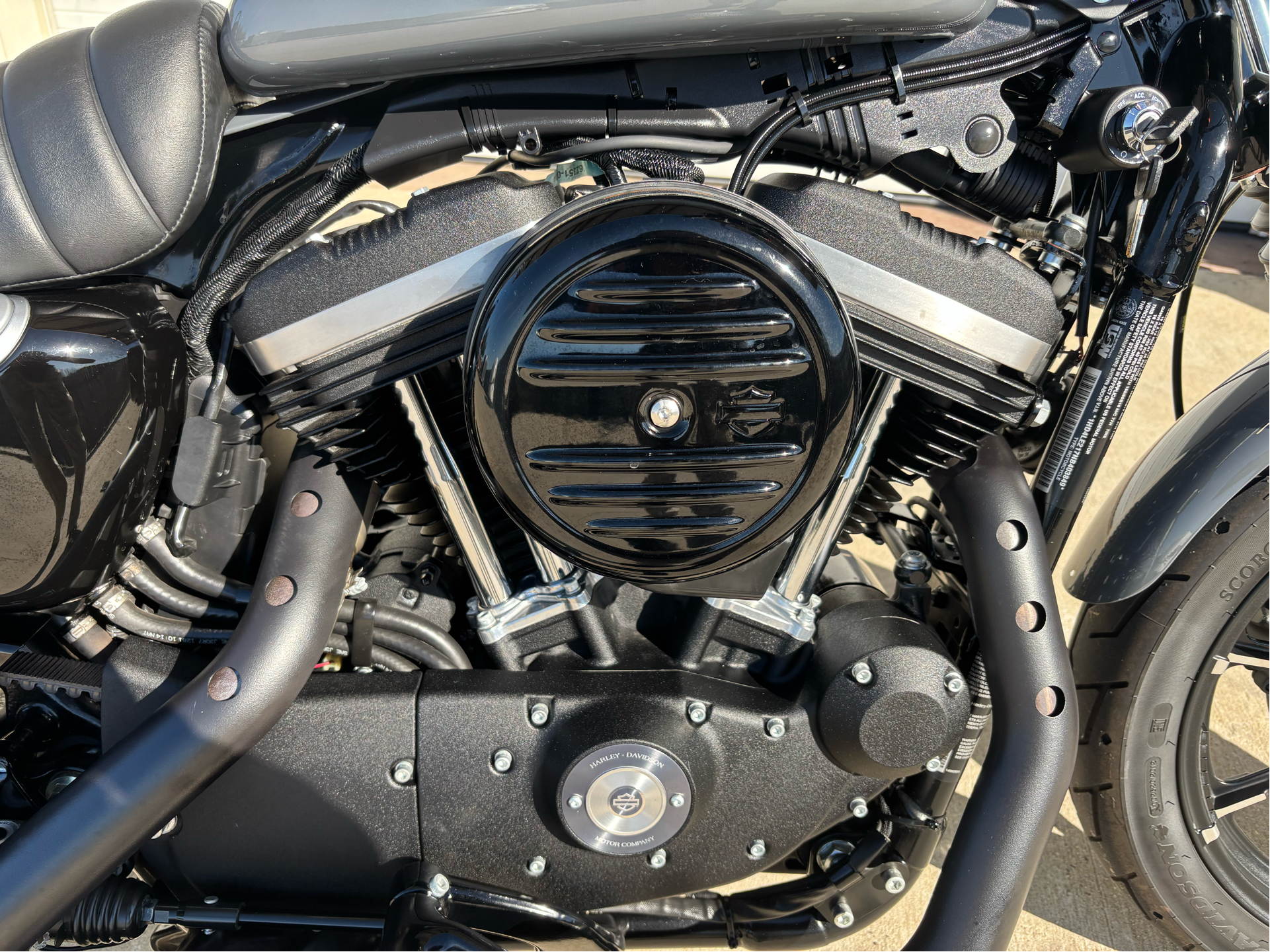 2022 Harley-Davidson Iron 883™ in Scott, Louisiana - Photo 7