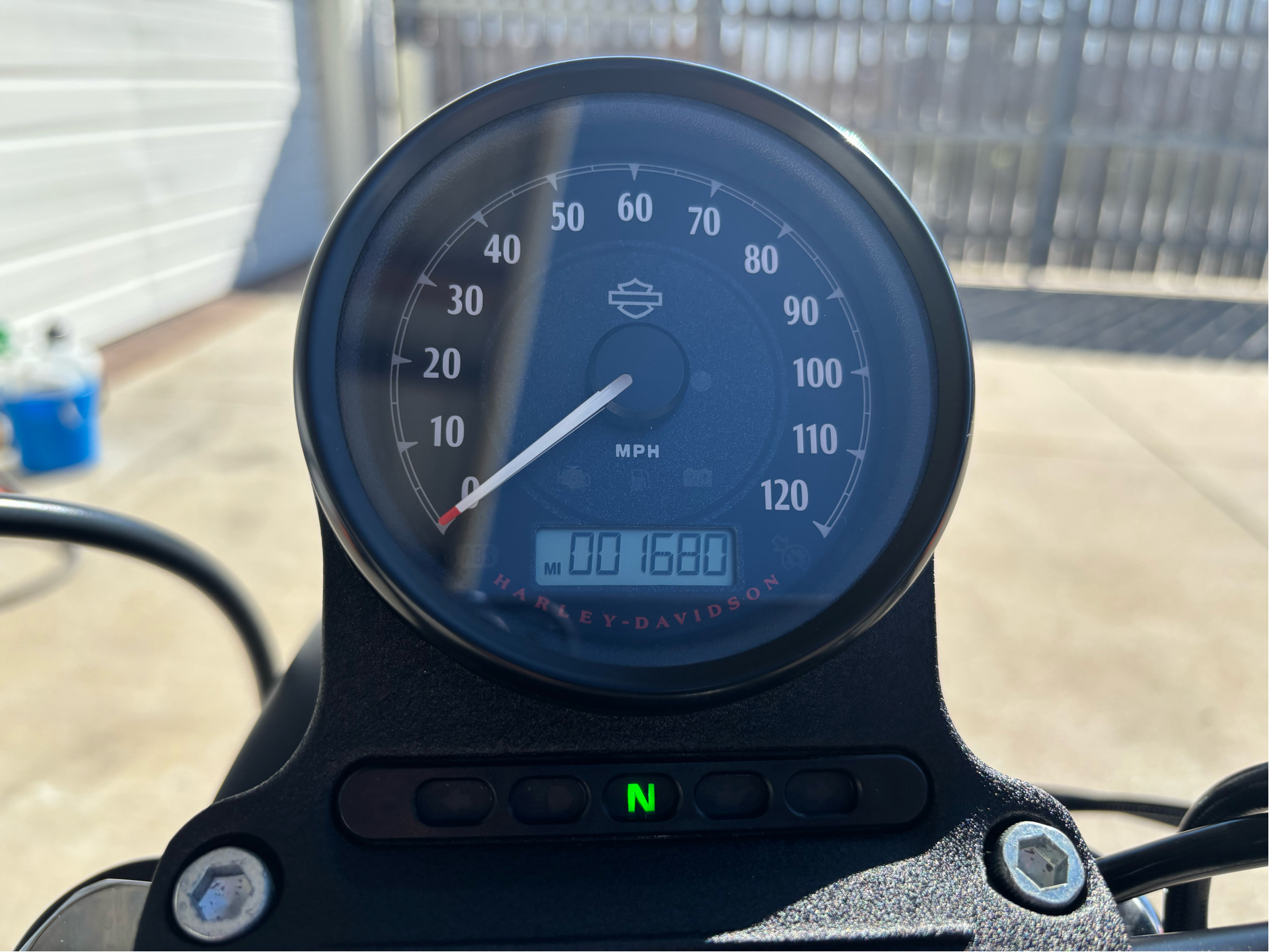 2022 Harley-Davidson Iron 883™ in Scott, Louisiana - Photo 9