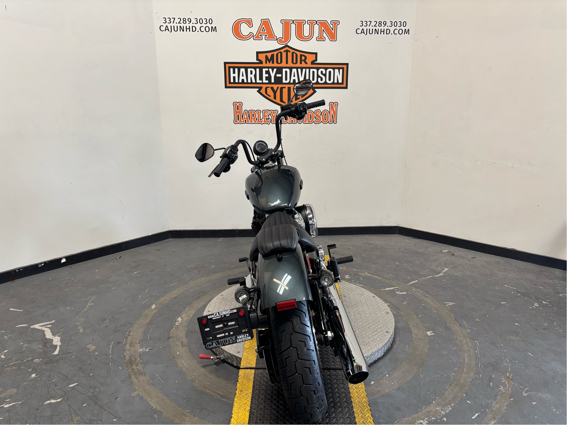 2025 Harley-Davidson Street Bob® in Scott, Louisiana - Photo 2