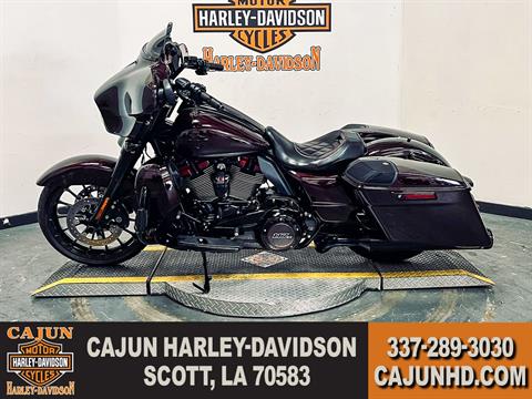 2019 Harley-Davidson CVO™ Street Glide® in Scott, Louisiana - Photo 6
