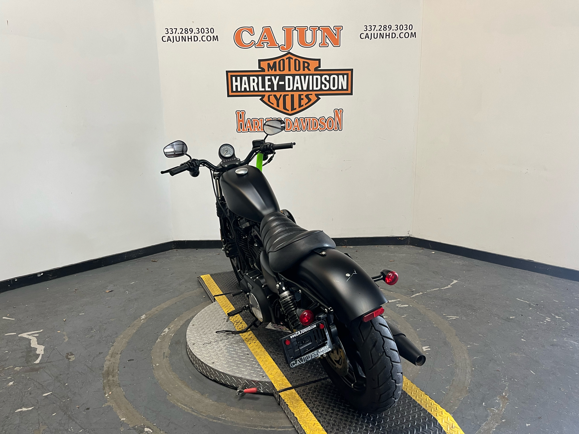 2022 Harley-Davidson Iron 883™ in Scott, Louisiana - Photo 2