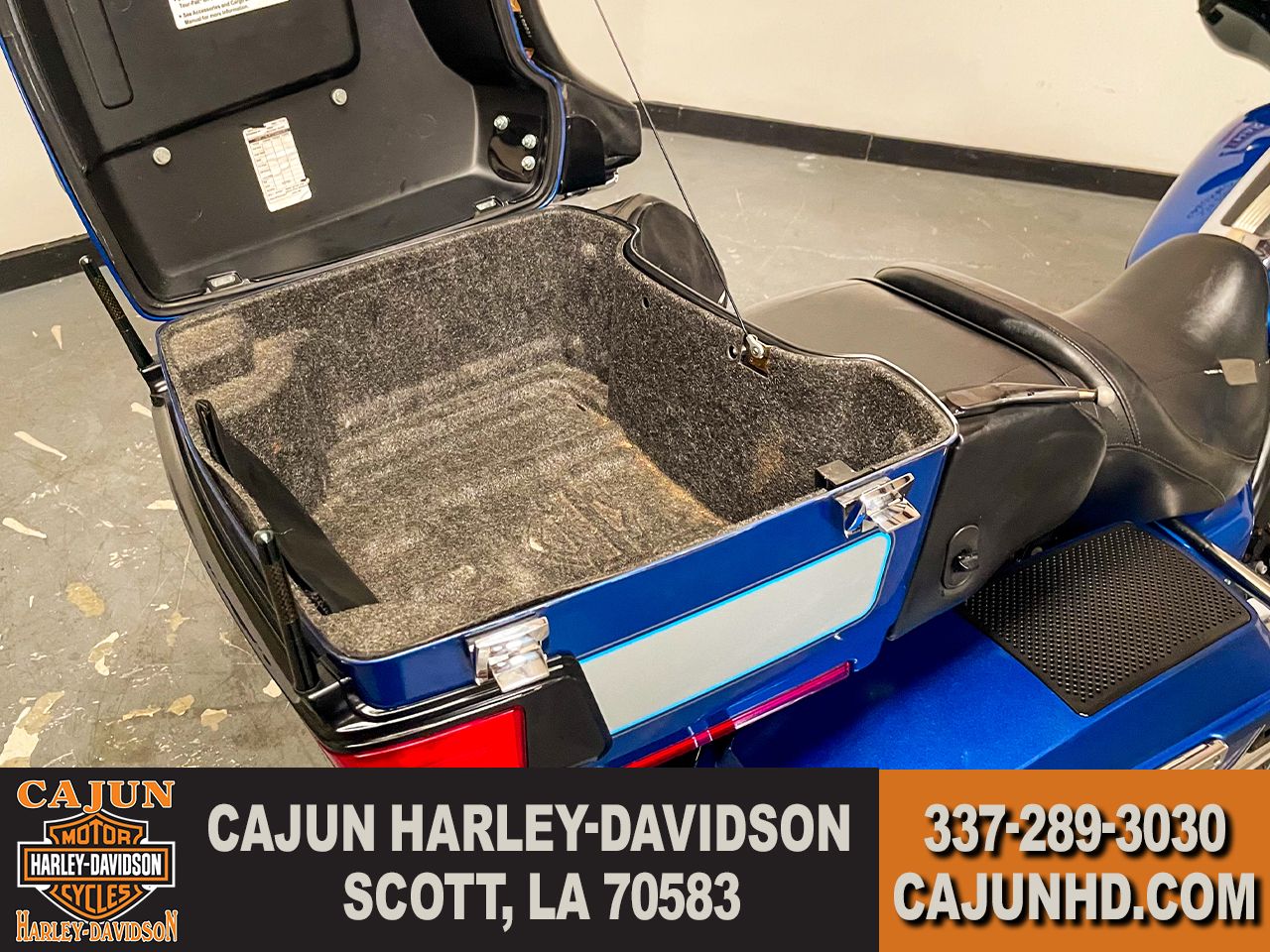 2010 Harley-Davidson Ultra Classic® Electra Glide® in Scott, Louisiana - Photo 12