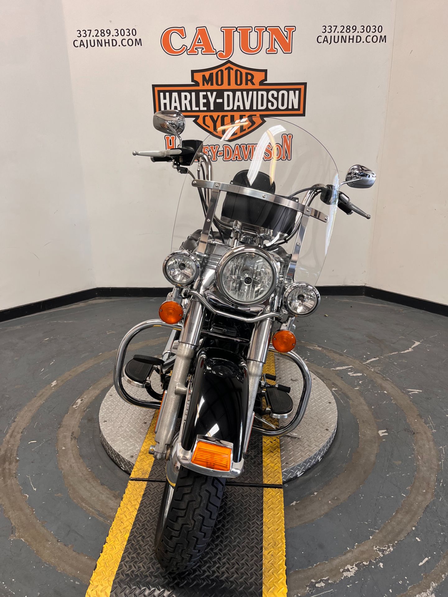 2015 Harley-Davidson Heritage Softail® Classic 2