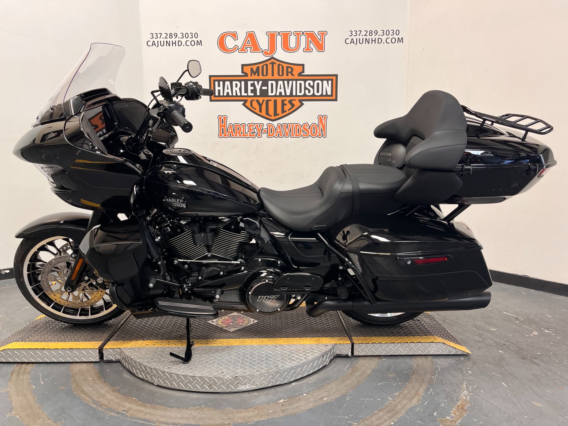 2026 Harley-Davidson Road Glide® Limited in Scott, Louisiana - Photo 6