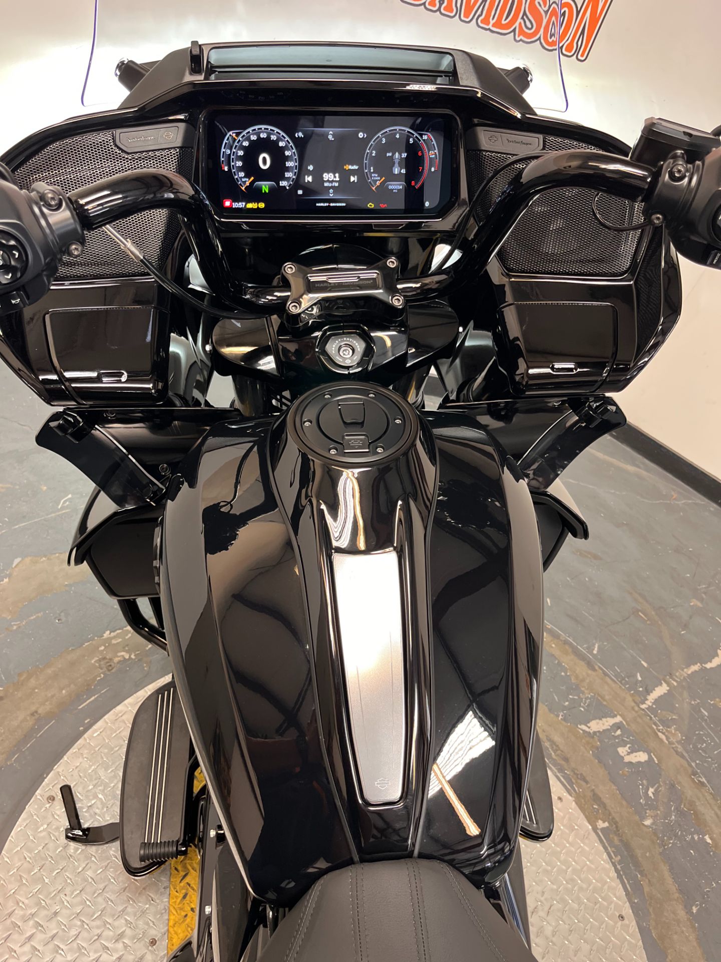 2026 Harley-Davidson Road Glide® Limited in Scott, Louisiana - Photo 9