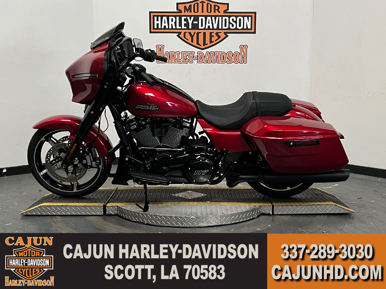 2025 Harley-Davidson Street Glide® in Scott, Louisiana - Photo 5