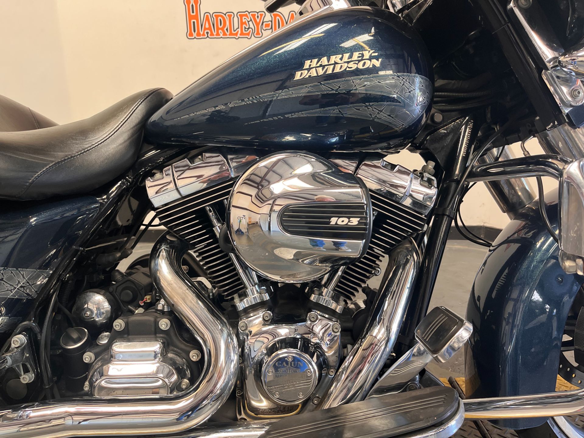 2016 Harley-Davidson Street Glide® Special in Scott, Louisiana - Photo 2