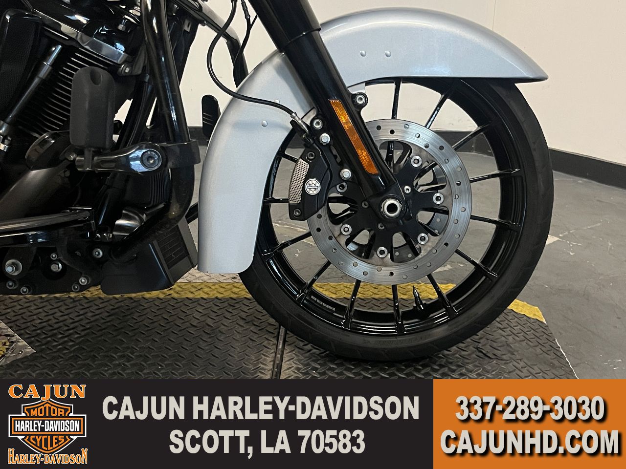 dual disc abs brakes - Photo 9