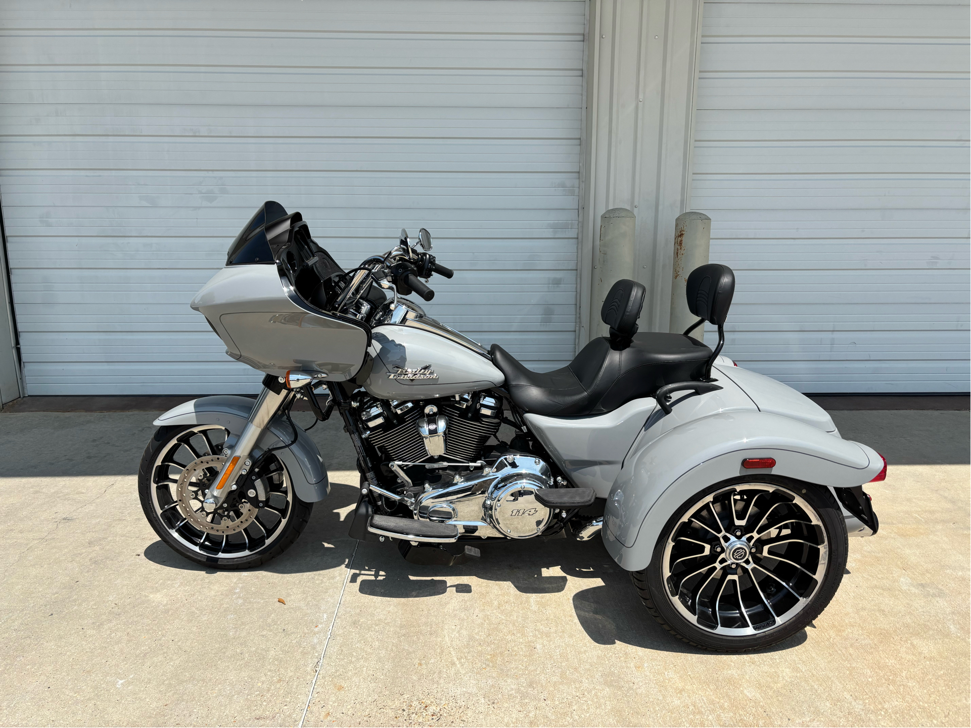 2024 Harley-Davidson Road Glide® 3 in Scott, Louisiana - Photo 2