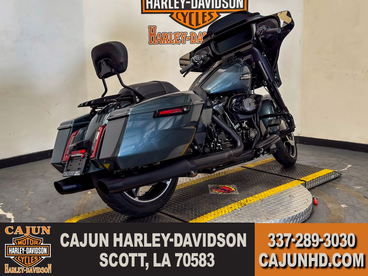 2025 Harley-Davidson Street Glide® in Scott, Louisiana - Photo 8