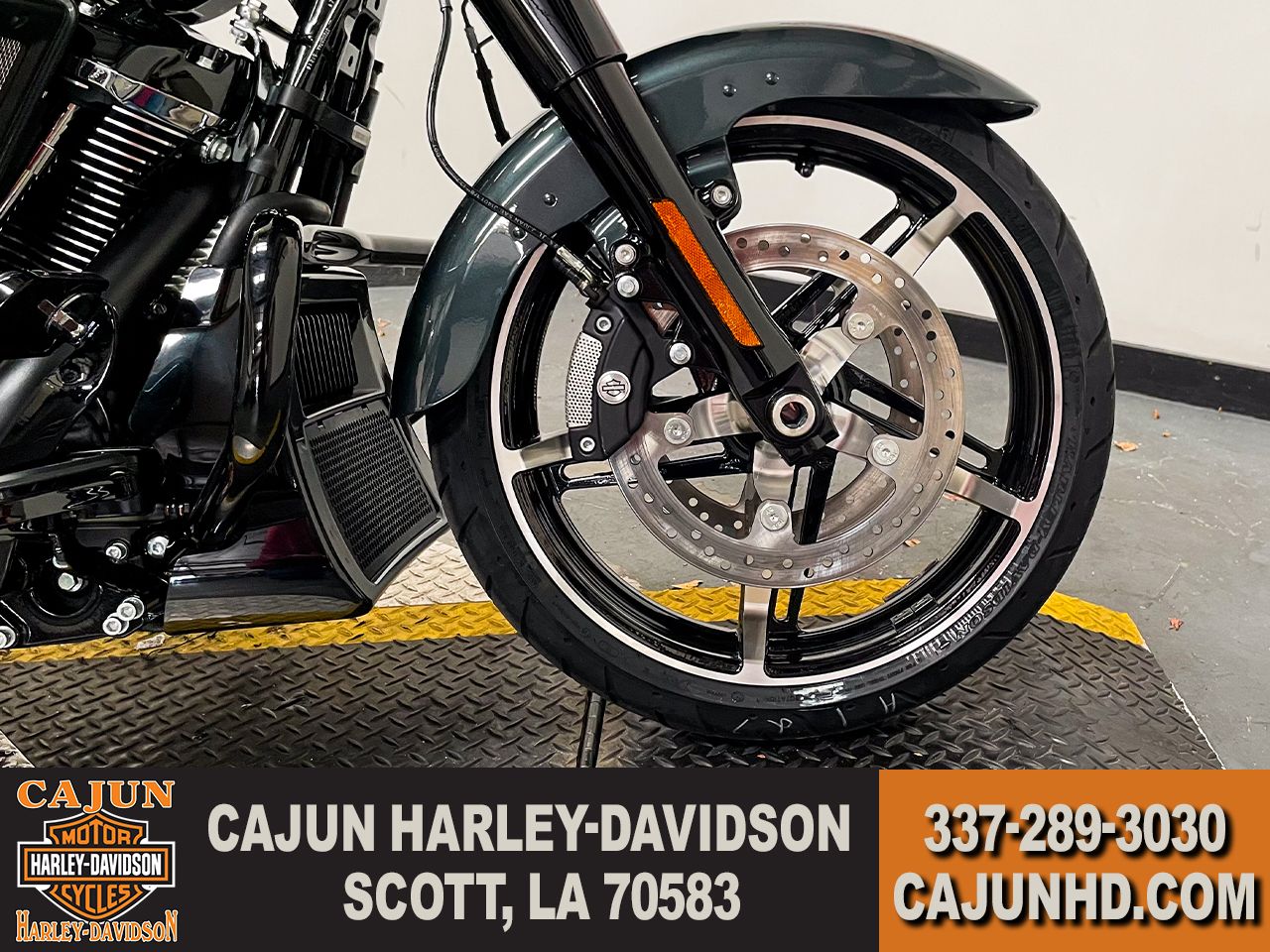 dual disc brakes - Photo 9