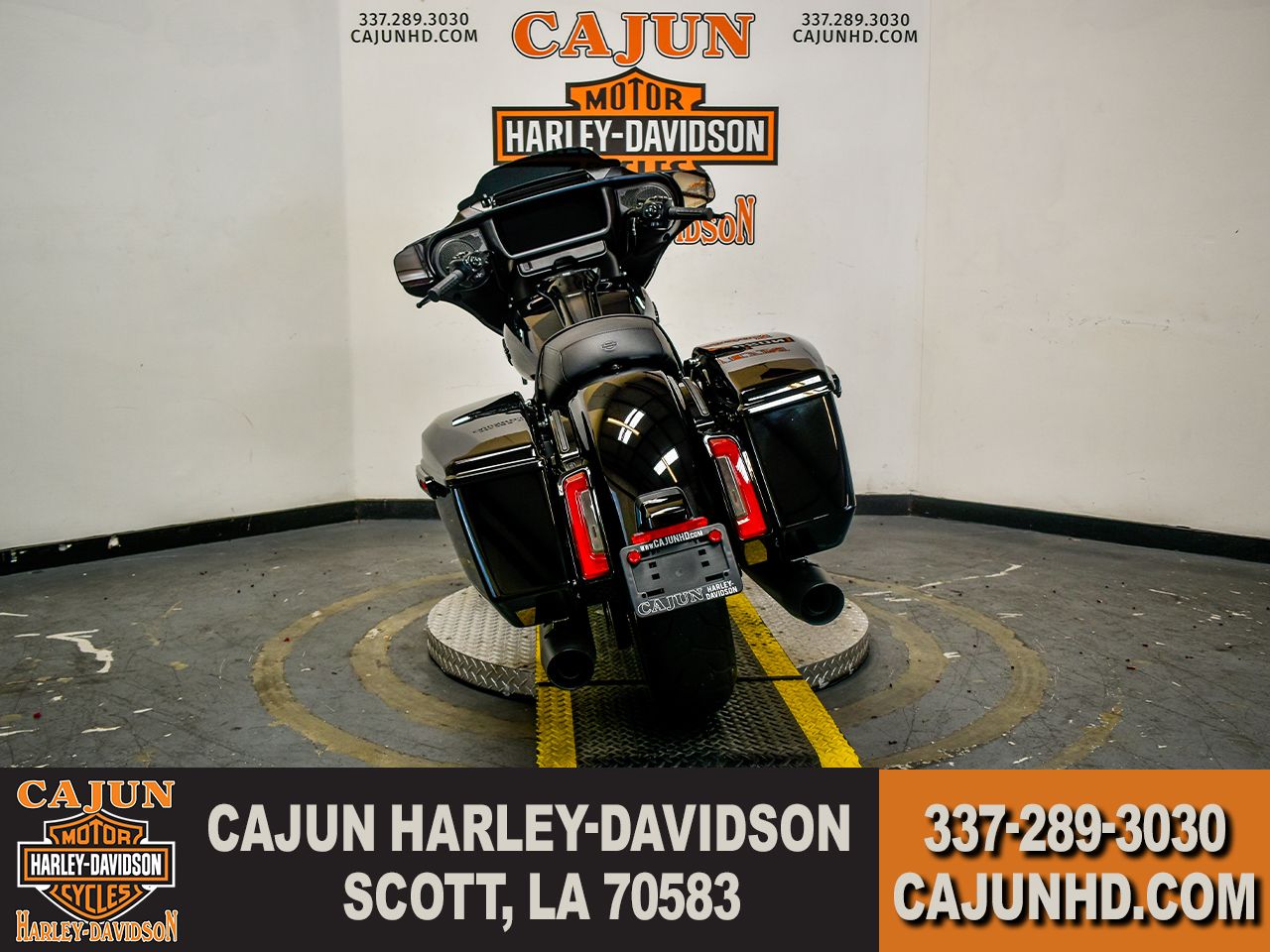 2025 Harley-Davidson Street Glide® in Scott, Louisiana - Photo 8