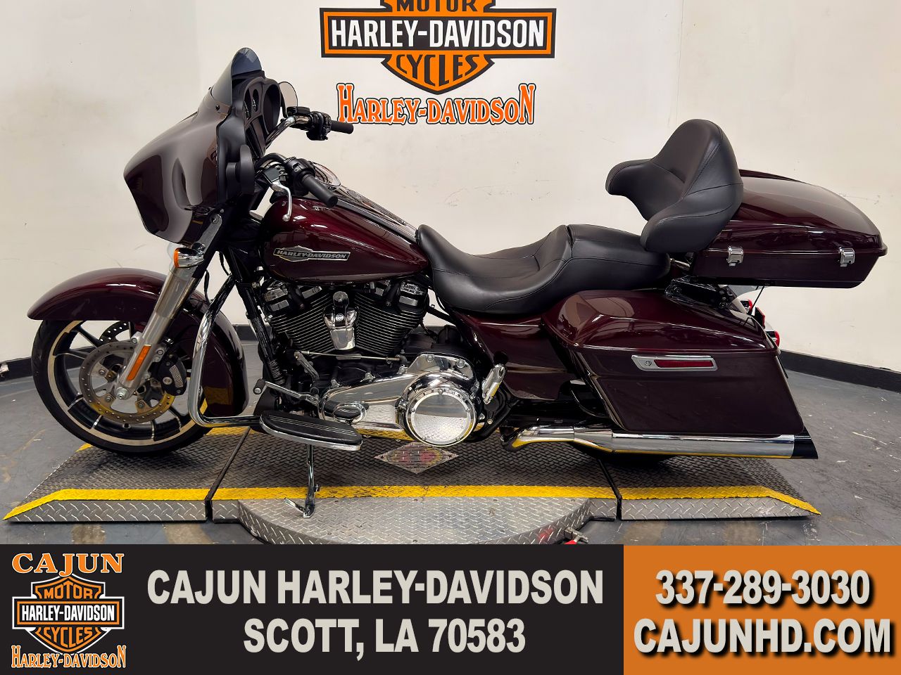 2022 Harley-Davidson Street Glide® in Scott, Louisiana - Photo 5