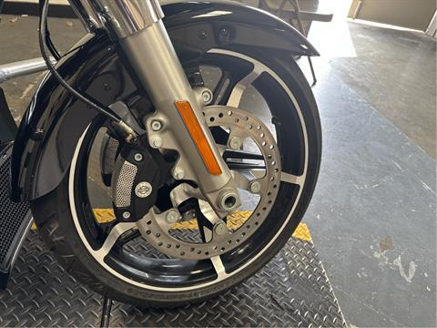 2025 Harley-Davidson Road Glide® in Scott, Louisiana - Photo 6