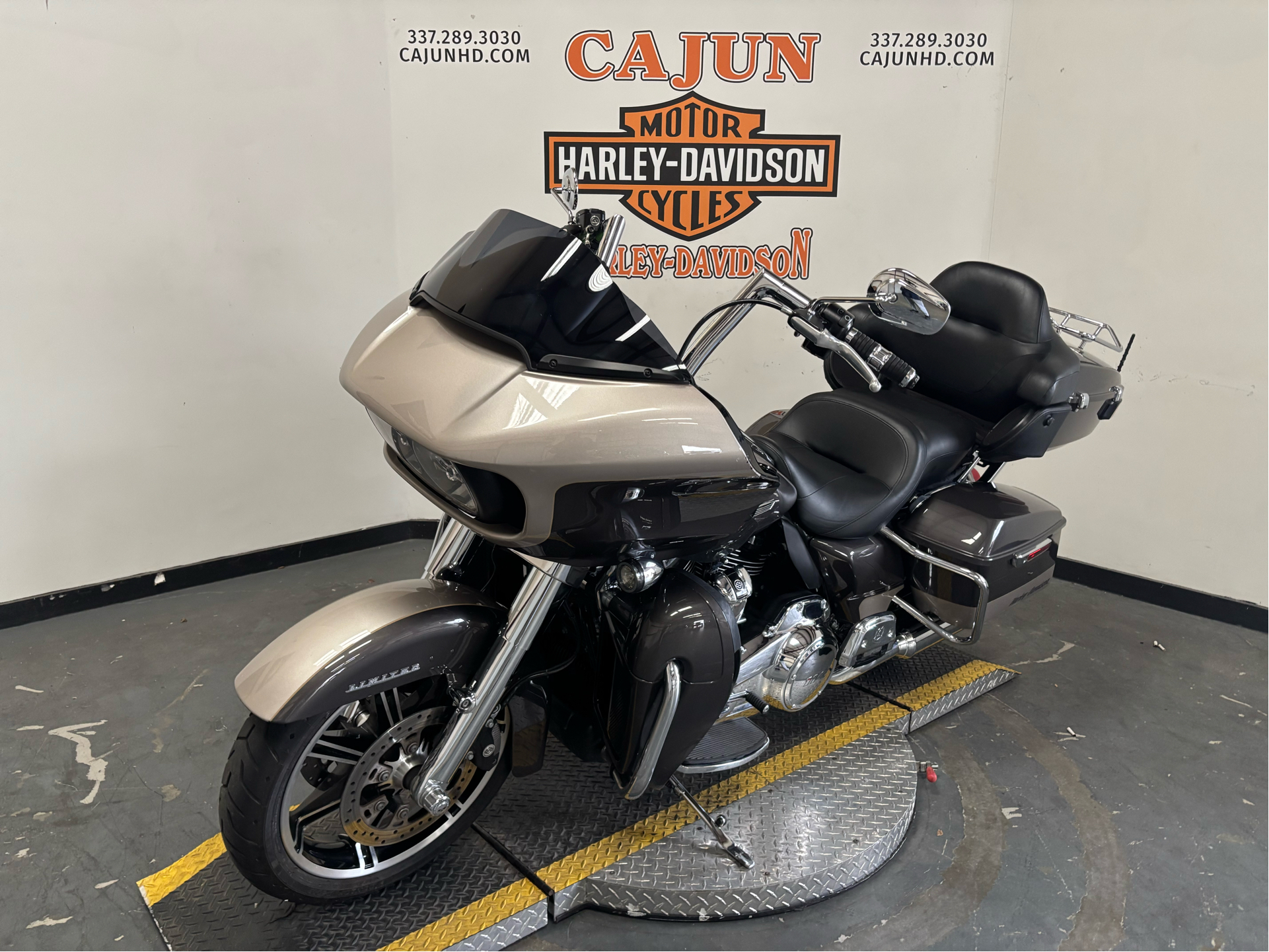 2023 Harley-Davidson Road Glide® Limited in Scott, Louisiana - Photo 6