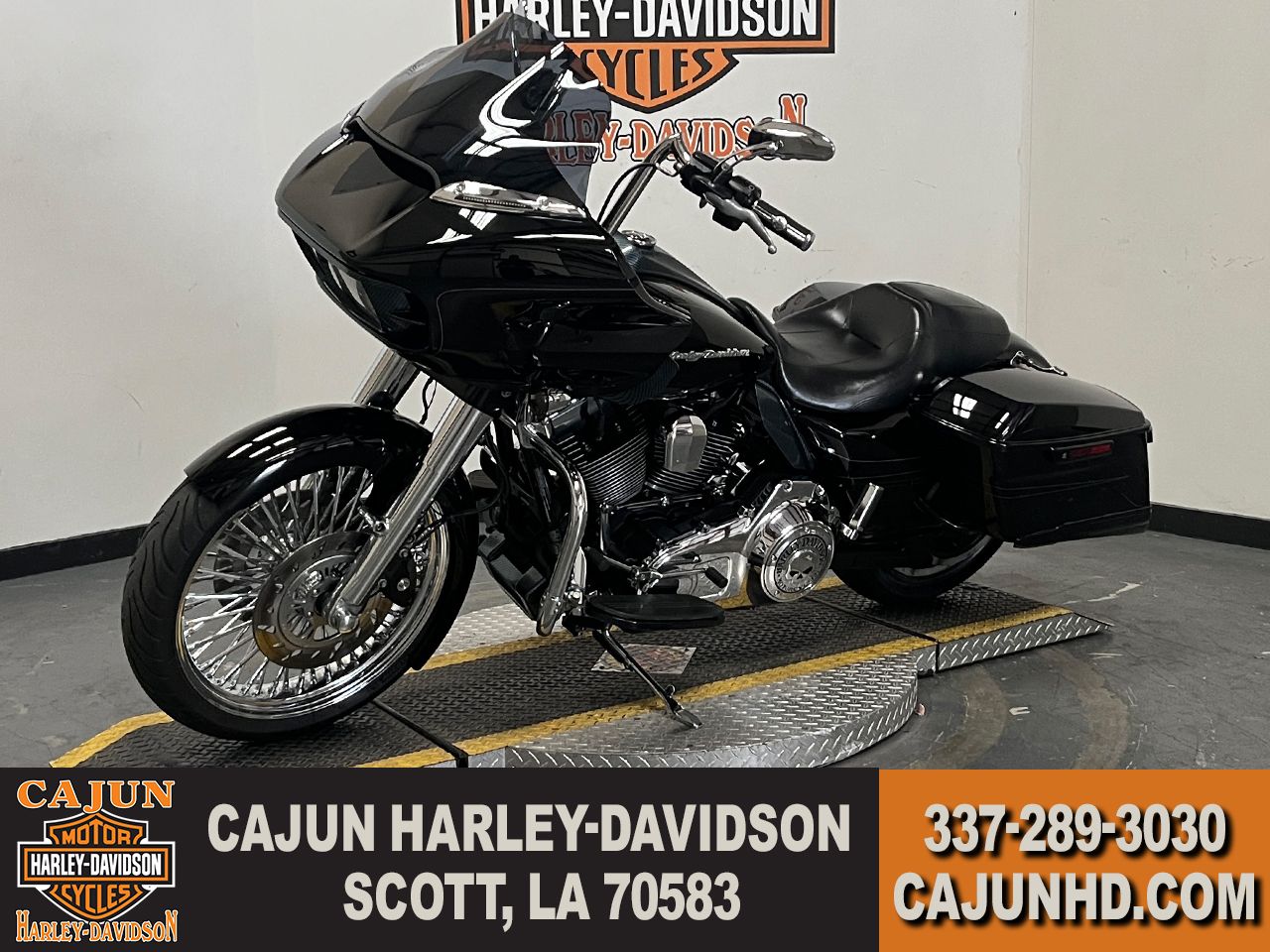 2015 Harley-Davidson Road Glide® Special in Scott, Louisiana - Photo 4