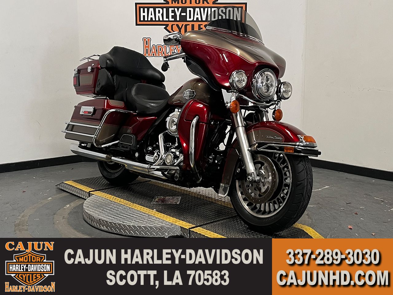 2009 Harley-Davidson Ultra Classic® Electra Glide® in Scott, Louisiana - Photo 2