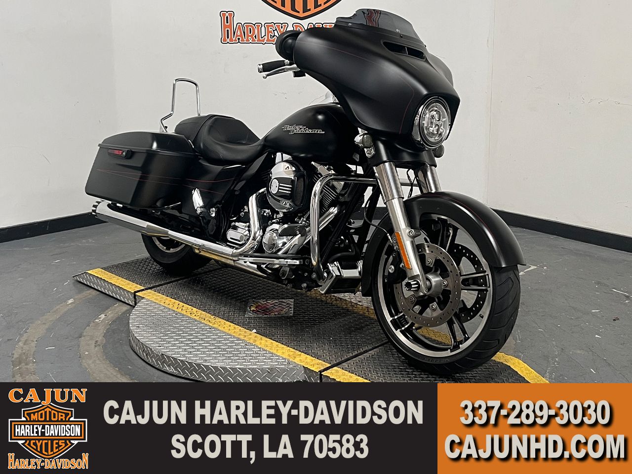 2015 Harley-Davidson Street Glide® Special in Scott, Louisiana - Photo 2