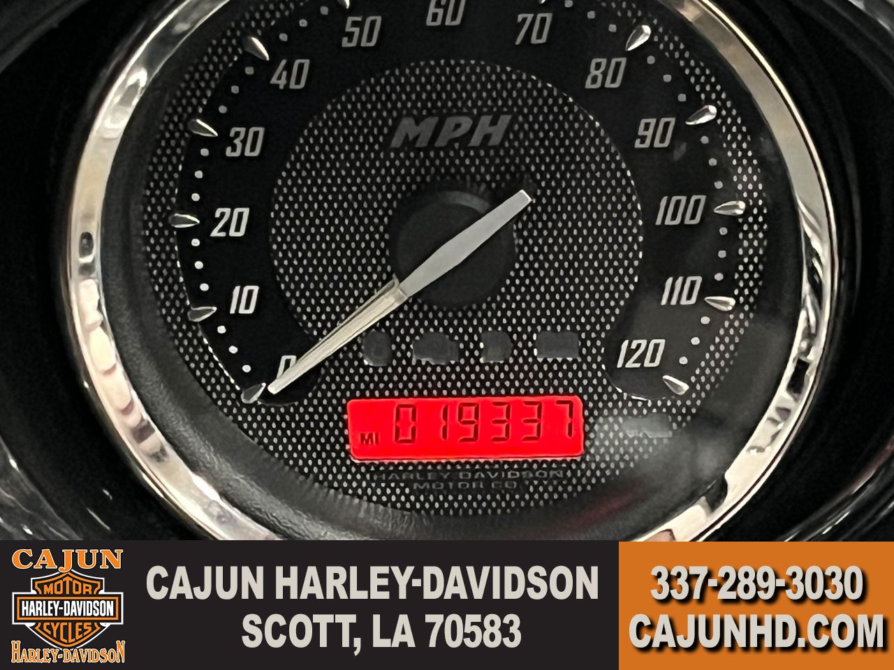 2013 Harley-Davidson CVO™ Ultra Classic® Electra Glide® in Scott, Louisiana - Photo 13