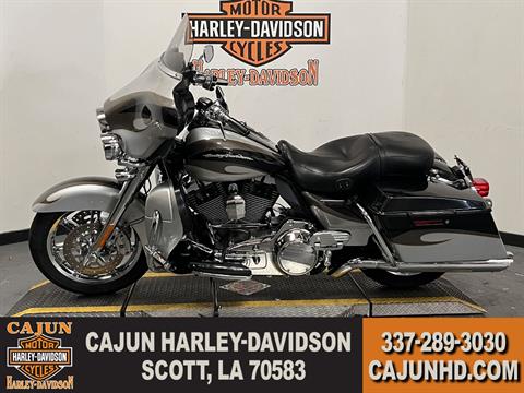2013 Harley-Davidson CVO™ Ultra Classic® Electra Glide® in Scott, Louisiana - Photo 5