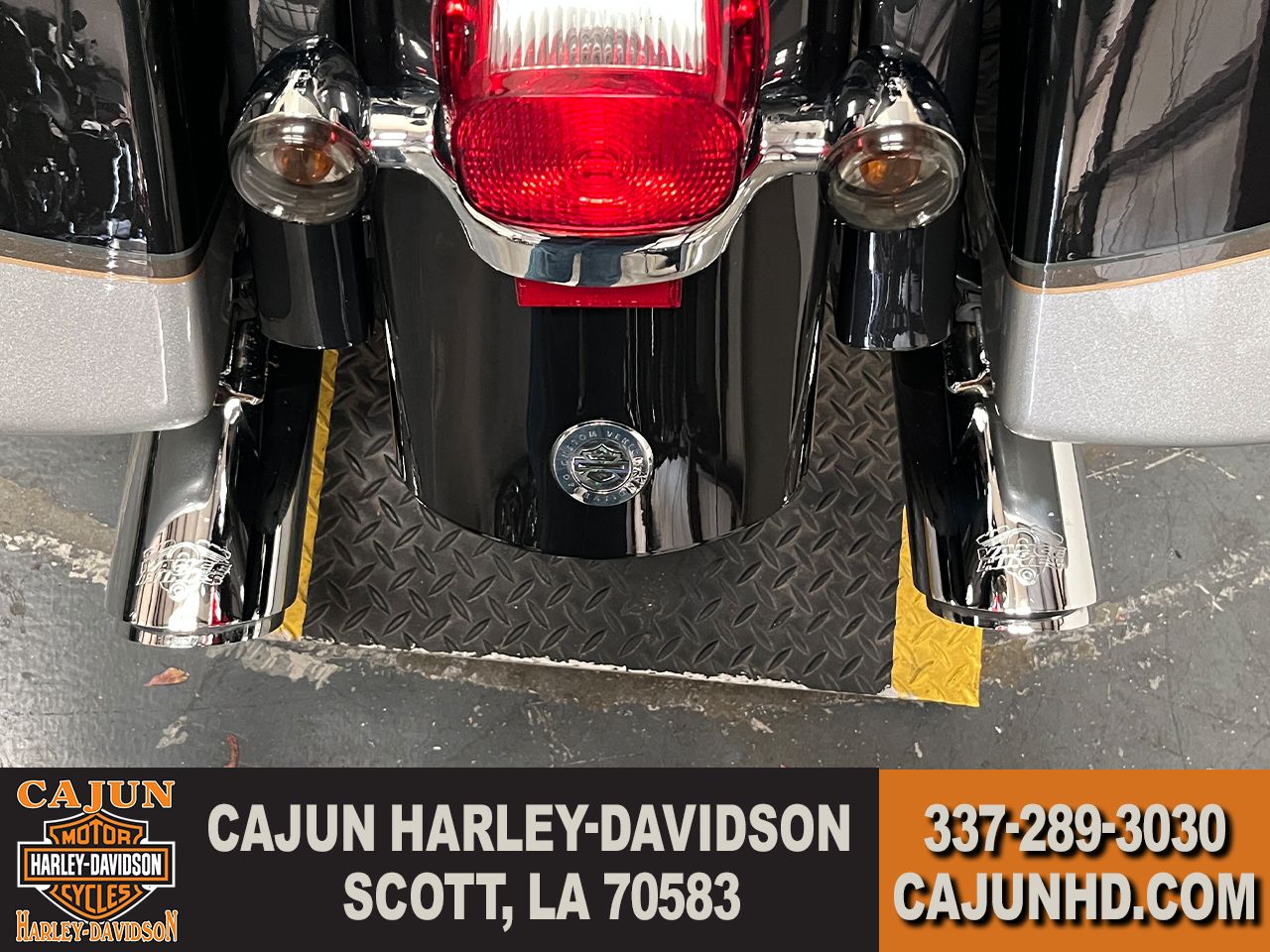 2013 Harley-Davidson CVO™ Ultra Classic® Electra Glide® in Scott, Louisiana - Photo 9