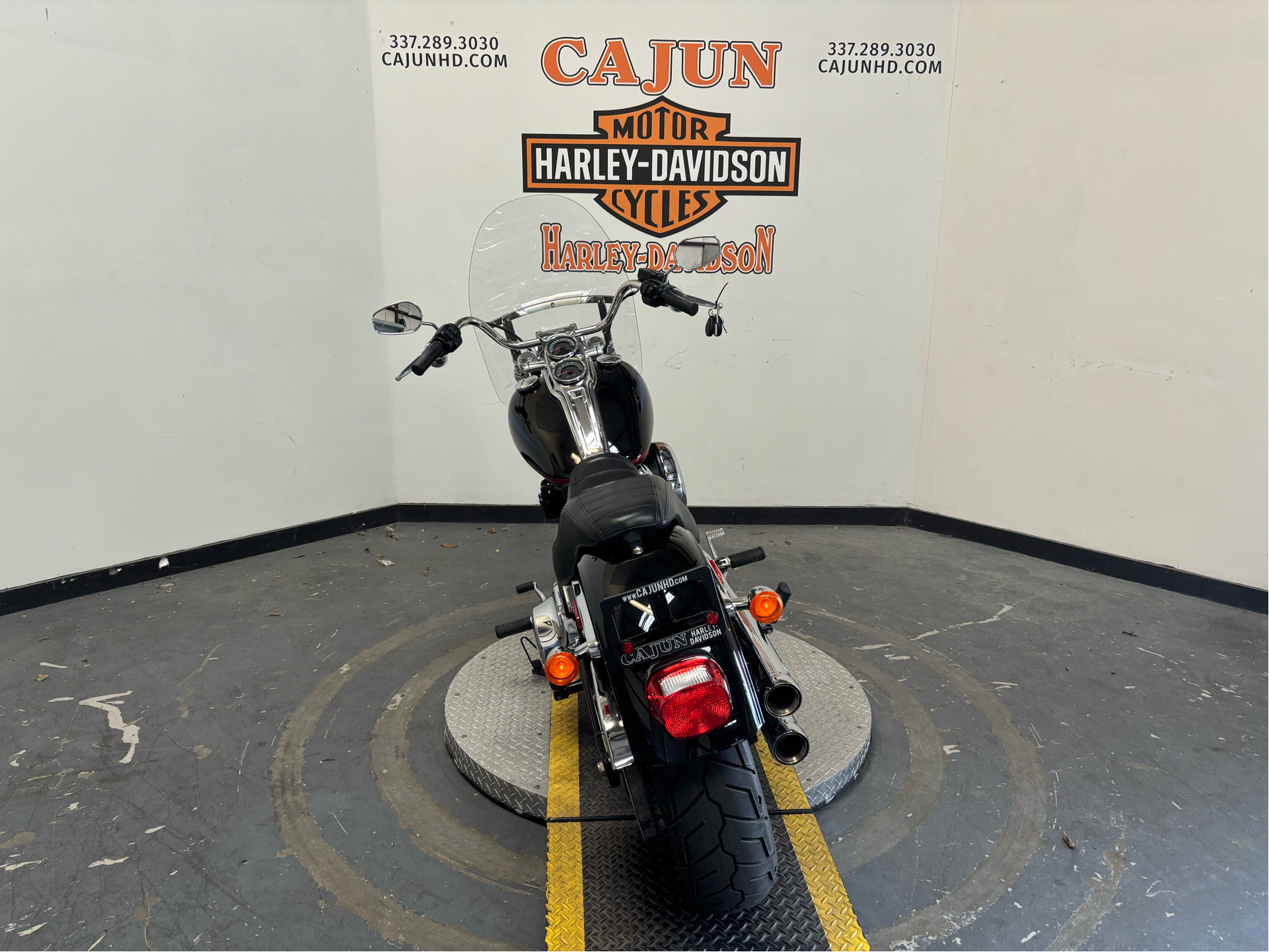 2018 Harley-Davidson Low Rider® 107 in Scott, Louisiana - Photo 2