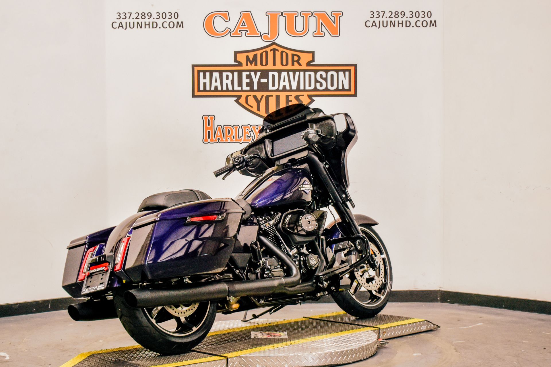 2025 Harley-Davidson Street Glide® in Scott, Louisiana - Photo 8
