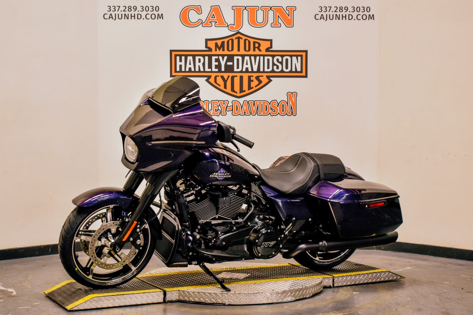 2025 Harley-Davidson Street Glide® in Scott, Louisiana - Photo 4